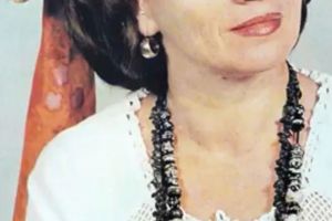 S-a mai stins o stea. Una dintre cele mai iubite artiste de muzică populară a murit în această seară