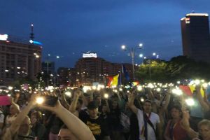 Pe reţelele de socializare se anunţă în august un mega protest al românilor din diaspora împotriva Guvernului