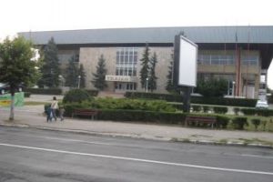 Succes al primarului Mircia Gutau: Sala Sporturilor Traian va trece in administrarea Primariei Ramnicu Valcea