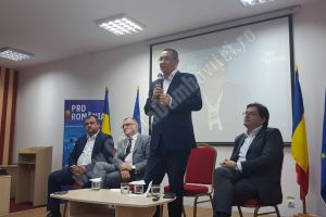 Ponta, la Târgovişte: „Eu ştiu de ce a plecat domnul Țuţuianu, din funcţia de Ministru al Apărării”