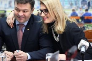 Cât costă politizarea administraţiei publice. Rectorul UVT a făcut calculul