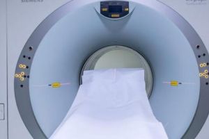 Ai observat că pupila s-a micşorat puţin şi pleoapa este mai căzută? Uite care este sindromul de care suferi