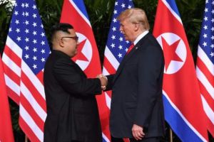 Summit istoric: Donald Trump şi Kim Jong-un au semnat un pact, care prevede inclusiv denuclearizarea Peninsulei Coreene