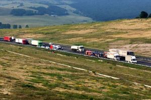 FOTO: ACCIDENT MORTAL pe autostrada A1, Sebeş-Sibiu. O persoană a DECEDAT, iar alte cinci sunt rănite