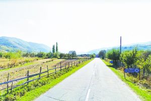 Proceduri în ritm accelerat pentru încă o jumătate de drum judeţean