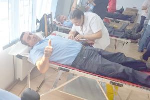 Jandarmii şi poliţiştii de frontieră au donat sânge