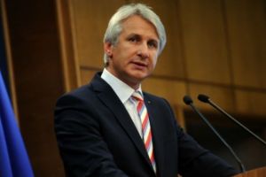 TEODOROVICI CERERE CĂTRE  BĂNCILE DIN ROMÂNIA!