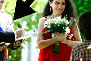 Da, s-a măritat azi!  Vei avea o mare surpriză când vei vedea cine e barbatul! Il stie toata Romania! Dragostea lor s-a derulat ca un secenariu de film