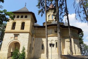 Curs de prim ajutor organizat de Parohia Mirăuţi