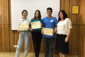 Două echipe ale Colegiului „Petru Rareş”, în finala Olimpiadei Naţionale de dezbateri