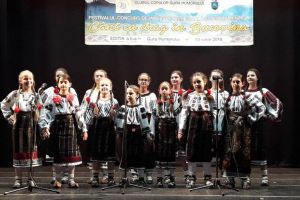 70 de elevi au participat la a doua ediţie a Festivalului judeţean „Cânt cu drag în ...