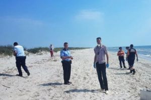 Copilul şi militarul dispăruţi pe plaja Corbu, găsiţi decedaţi pe plaja Vadu