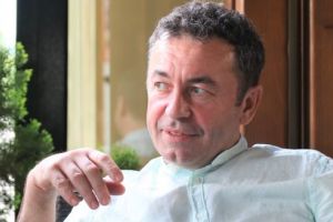 INTERVIU. Daniel Oltean, câştigătorul Premiului UNITER pentru dramaturgie: „E dificil să supravieţuieşti unui asemenea premiu”