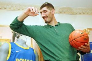 Unul dintre cei mai cunoscuţi români din SUA: „În America, Simona are cei mai mulţi fani. Este peste mine, Hagi sau Nadia”