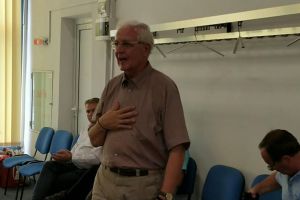 VIDEO. Directorul DGASPC Alba, Sorin Chirilă, considerat un profesionist în domeniu, eliberat din funcţie cu votul consilierilor PNL după ce a împlinit vârsta de pensionare