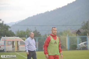 CS Zlatna, la Piteşti, în fieful campioanei, la turneul semifinal al juniorilor A1 | Alin Cîmpean, antrenorul „vulturilor albaştri”, îşi prezintă elevii