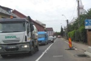 Vocea baimareanului: O gura de canal surpata isi asteapta asfaltul! Sau o prinde 2019?