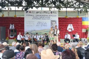 „In memoriam Vasile Conţiu”, festival pentru tineri interpreţi de muzică populară