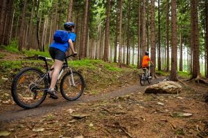 Bihorenii sunt aşteptaţi să pedaleze în scop caritabil, în Băile 1 Mai