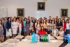 Oaspete special la festivitatea de absolvire a UMF Târgu-Mureş