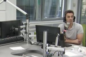 Ce cadou i-ar lua Mircea Badea preşedintelui Iohannis de ziua sa-ar lua Mircea Badea preşedintelui Iohannis de ziua sa