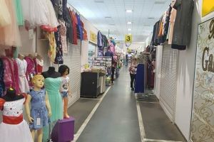 Legea nu e pentru toti? Descoperirile politistilor locali intr-un mare centru comercial din Timisoara