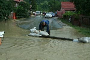 Pericol de inundaţii în judeţ