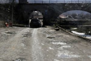 Primăria Tg. Ocna modernizează drumul spre Salină