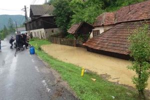 Viaţa reintră în normal la Slănic Moldova după inundaţii