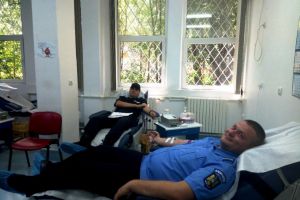 De  Ziua Internationala a Donatorilor de Sange, jandarmii IJJ Constanta doneaza pentru semenii lor