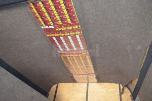 Țigări de aproape 80.000 de euro ascunse în caroseria unui microbuz, descoperite de ...