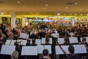 „Seară Bohème”, cu Orchestra Simfonică a Filarmonicii de Stat Botoşani, la Iulius Mall