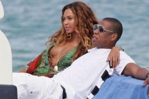 Beyonce, SATISFĂCUTĂ în braţele soţului ei, Jay Z! Au arătat TUTUROR ce fac în dormitor. POZELE „au scăpat” pe internet