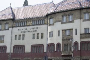 Tururi ghidate de arhitectură Art Nouveau, la Târgu-Mureş