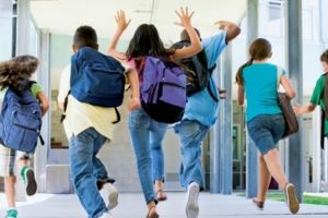 Elevii intră în vacanţa de vară. Când va începe anul şcolar 2018-2019 şi cum sunt programate următoarele vacanţe