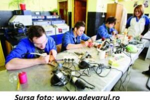 MEN: Vineri încep înscrierile în învăţământul profesional; peste 38.000 de locuri – alocate