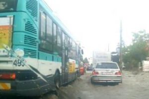 Clujul după ploaie: ”Râuri” curg pe străzi VIDEO