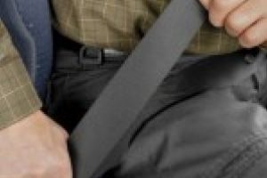 Conducatorii auto vor primi 2 puncte de penalizare in cazul nerespectarii obligatiei de a purta centura de siguranta