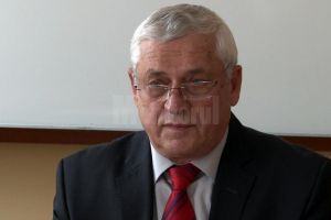 Termen amânat până în septembrie în procesul şefului IŞJ cu Ministerul Educaţiei