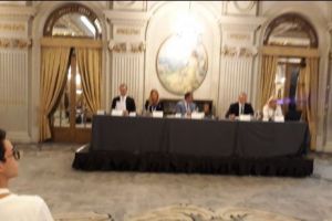 Publicul nu ştie să deosebească informarea de dezinformare