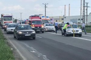 Pieton in stare grava dupa ce a traversat strada prin loc nepermis, la iesire din Timisoara spre Sag