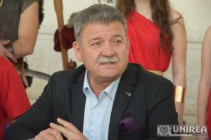 Ioan Lazăr, ALDE Alba: Nu de câte ori plouă e de vină primarul Hava. Susţin proiectul care prevede interzicerea animalelor în gospodăriile din Alba Iulia