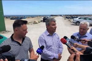 Ministrul Apelor, Ioan Deneş: România va avea 100 kilometri, noi, de autostradă. Pe nisip

