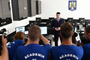 Misiune grea pentru rectorul Academiei de Poliţie. Emoţii mari pentru poliţiştii cu diplome de doctorat