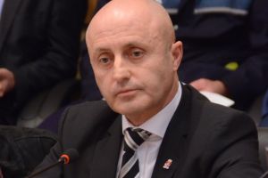 Prefectura a câştigat procesul: Manolache rămâne „exclus”