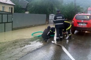 Judeţul Bacău se află, în continuare sub avertizare de cod galben hidrologic