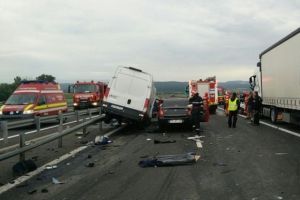 NEWS ALERT/ DEZASTRU pe AUTOSTRADĂ: Patru MORŢI şi trei RĂNIŢI! Trafic BLOCAT şi deviat pe DN7