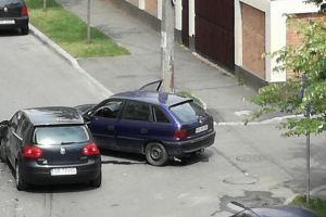 FOTO – Accident pe Oţelarilor. Unul din şoferi era rupt de beat