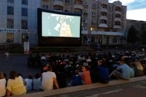 FOTOGALERIE. Caravana TIFF 2018: Sătmărenii, prezenţi în număr mare pe Pasajul ,,Corneliu Coposu”