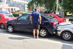 ACUM – Accident în lanţ pe Bd. Republicii